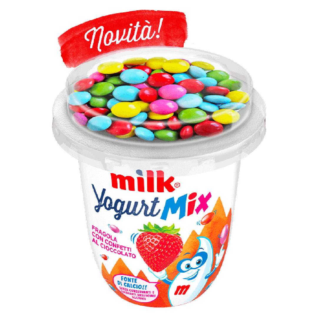 Frutti di degustazione di bambini frutti divertenti sorpresi i bambini  affrontano con un mix di kiwi fragola mirtillo fragola